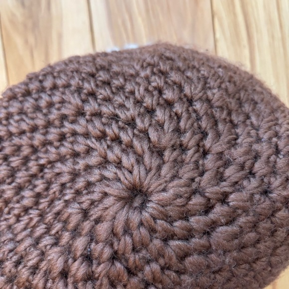 Brown Crochet Floral Bead Accent Embellishment Hat - Picture 6 of 10
